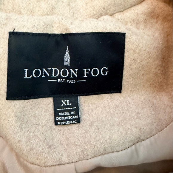 London Fog Wool Blend Mid Length Pea Coat Women’s Size XL
Color: Oatmeal Tan - Picture 3 of 10